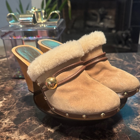 Coach Ivanka Women's Beige Fur Trim Wedge Mules - Size 8M - Picture 4 of 11